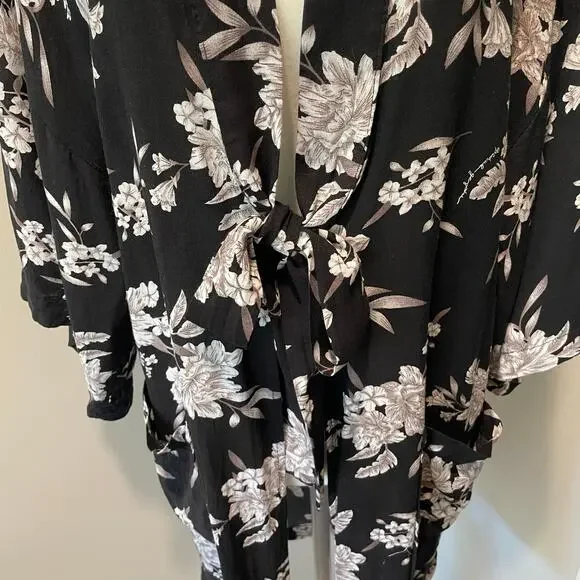 Spiritual Gangster Maya Floral Tie Front Kimono Cover-Up Sz One Size Versatile - Picture 3 of 14